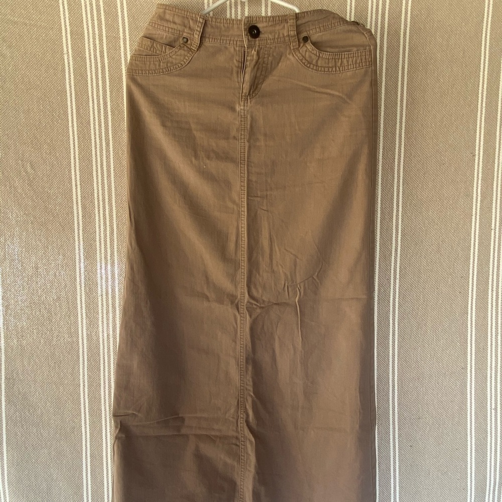 Khaki skirt
